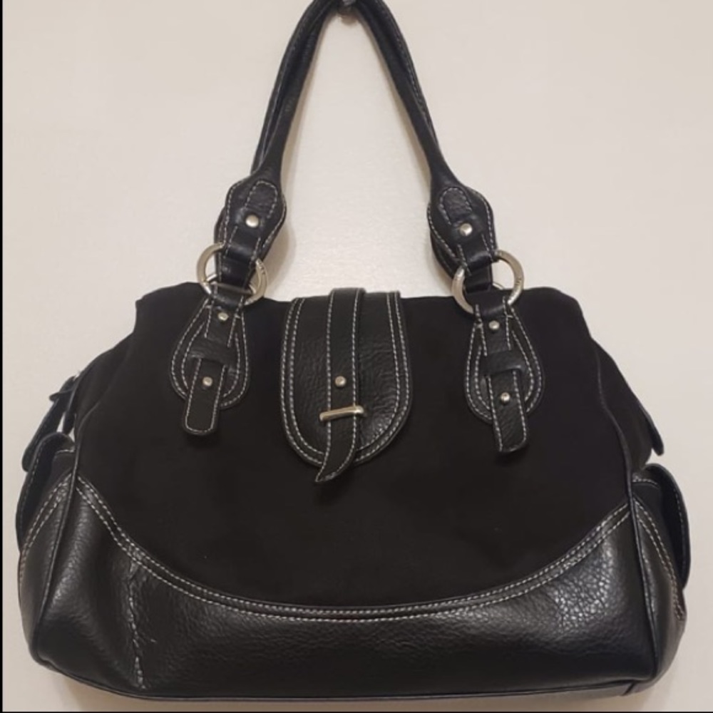 Tommy Hilfiger All Black Shoulder Handbag